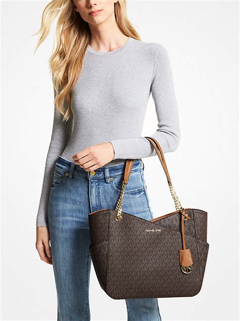 michael kors jetset large oxblood|Michael Kors Jet Set Large Signature Logo Shoulder Bag.